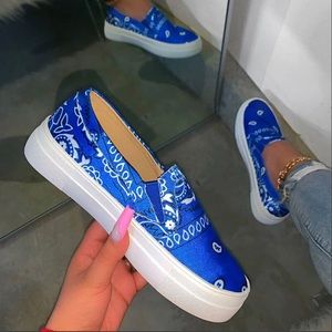 Blue bandana paisley slip on skate shoes